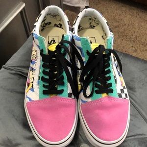 DISNEY VANS MENS SIZE 7 WOMENS SIZE 8.5 no box